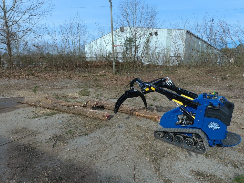 Blue Diamond Mini Skid Steer Attachments Mini Log Grapple Gallery 1