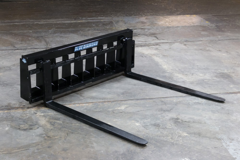 Blue Diamond Skid Steer Attachments Pallet Fork 6000 Capacity Wide Frame HD Gallery 5