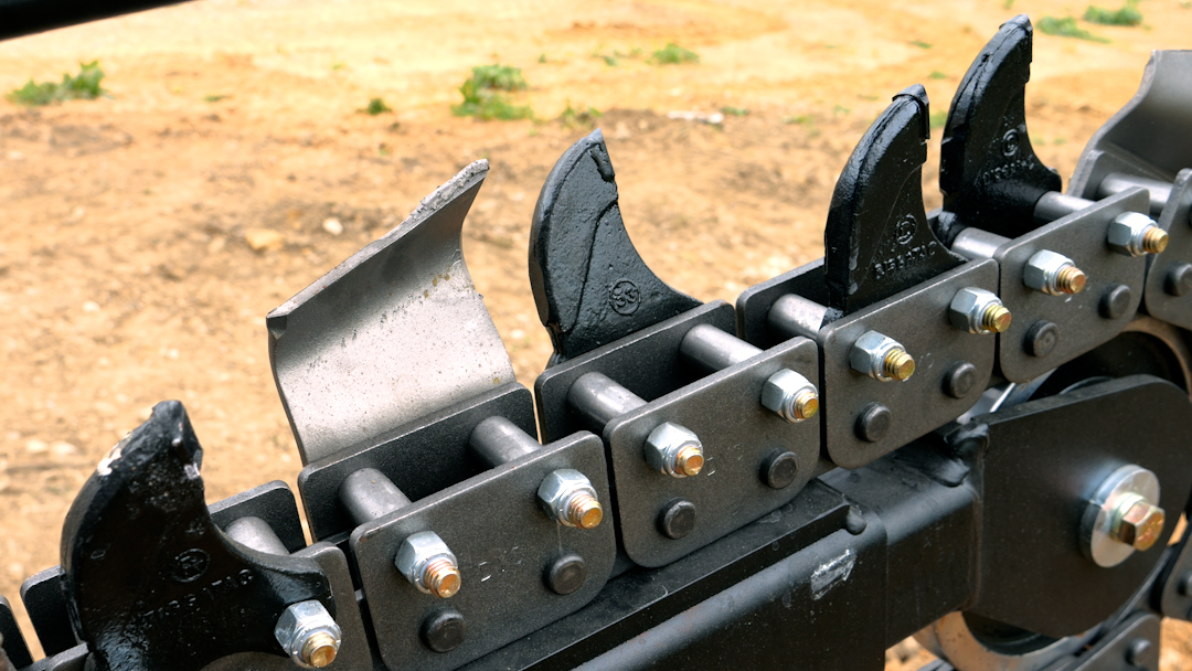Blue Diamond Trencher Chain
