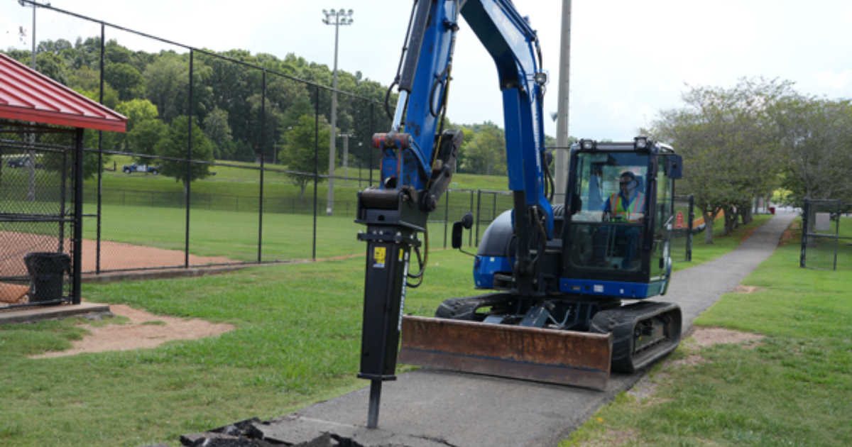 Hydraulic Breakers | Blue Diamond Attachments