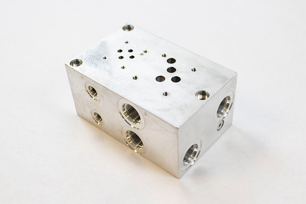 BROOM SEVERE DUTY SERIES 2 ROTARY HYDRAULIC MANIFOLD BLOCK