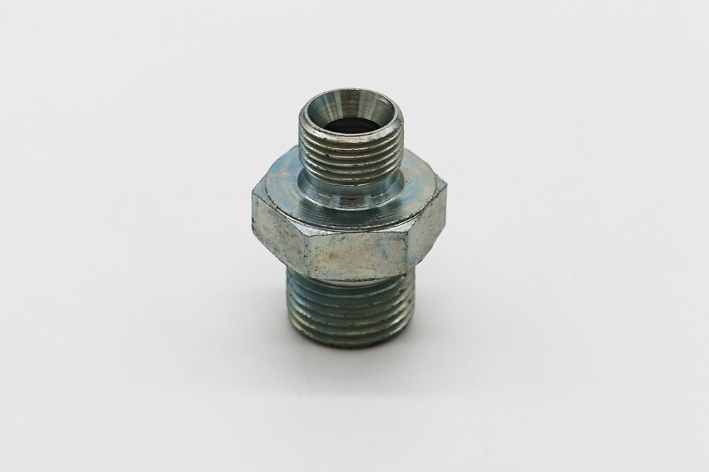 235261 Breaker HB95 Reducer Nipple for Upper Hose Connection WEBREADY 1