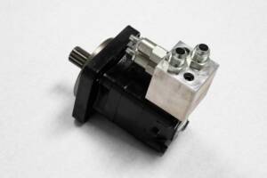 203768 Brush Cutter Motor 160cc C Flange with Crossport Relief Valve WEBREADY 1