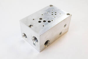 216743 Broom SD S2 Rotary Hydraulic Manifold Block WEBREADY 3