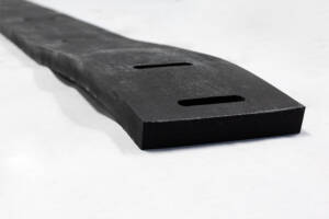220695 Snow Pusher Rubber Cutting Edge 72 in WEBREADY 2